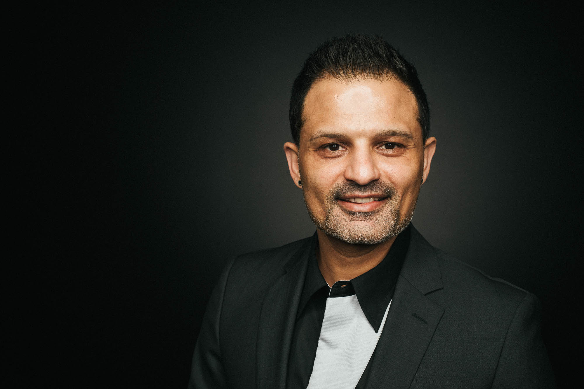 Export x3 Headshot  06140 Dez 01 2019 Headshot  Miro Nicole Nadine 3